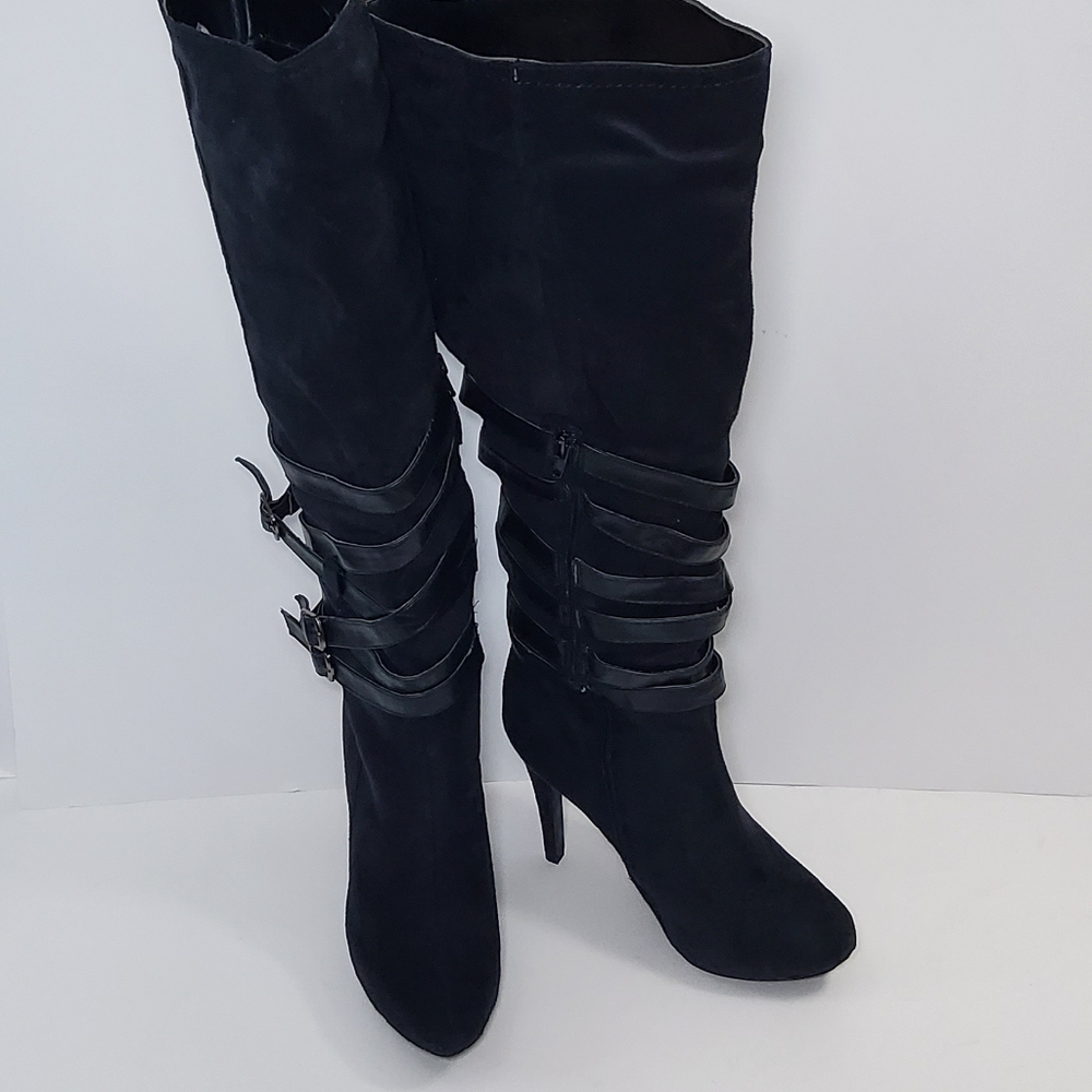 Twisted Boots - Picture 3 of 12